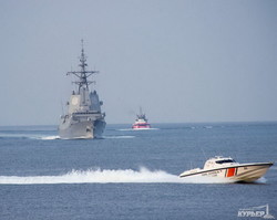 Учения «Си Бриз» открыты, а российский крейсер «Москва» ушел в Средиземное море (ФОТО)