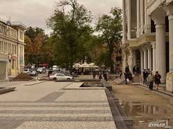 Греческая площадь в Одессе тоже пострадала от ливня (ФОТО)