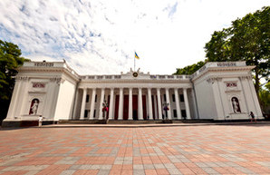 Одесский чиновник умер в здании мэрии