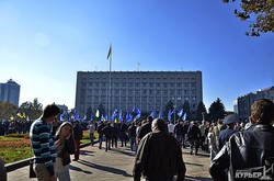 Как в Одессе против власти и друг против друга митинговали (ФОТОРЕПОРТАЖ)