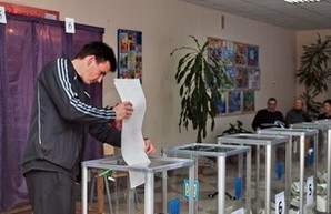 Украинцы за мир, люстрацию и Блок Петра Порошенко. Результаты опроса.