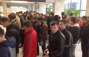 Выборы в одесской Юракадемии: аншлаг студентов (ФОТО)