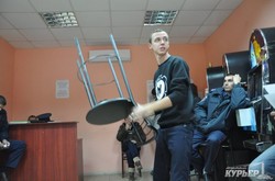 В Одесской области активисты закрыли игровой зал (ФОТО)