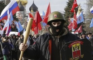Милиция ищет хулиганов, вывесивших в Одессе российский флаг