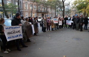 Одесситы требуют пересчета голосов в Киевском районе (ФОТОРЕПОРТАЖ, обновлено)