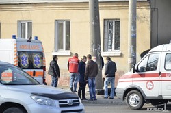 Авария на Николаевской дороге: автомобиль врезался в дом (ФОТО)