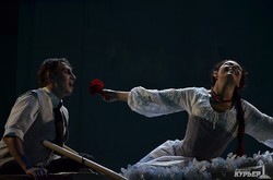Украинский театр в Одессе празднует 89 лет работы и приглашает на премьеру своего самого первого спектакля (ФОТО)