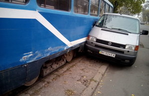 Очередная трамвайная авария в Одессе на улице Адмирала Лазарева (ФОТО)