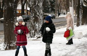 В Одессу пришла зима: город в снегу (ФОТО)