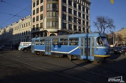 На Тираспольской площади в Одессе сошел с рельс трамвай (ФОТО)