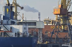 В одесском морском порту стоит «Мистраль» (ФОТОФАКТ)