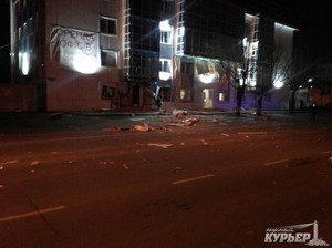 Расследование взрыва в офисе одесских волонтеров: ищите женщину