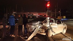 Лихач на BMW устроил аварию с четырьмя автомобилями возле одесского автовокзала (ФОТО)