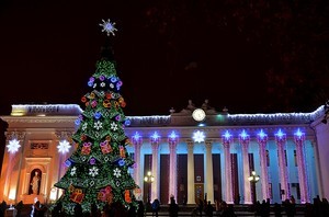 На Думской «зажгли» главную одесскую елку (ФОТО)