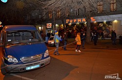 Взрыв в центре Одессы: под авто с флагами у офиса «Ради Громадської Безпеки» бросили бомбу (ФОТО, ОБНОВЛЕНО)