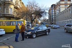 ДТП на углу Александровского проспекта и улицы Жуковского (ФОТО)