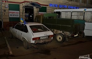 Как террорист бомбу под машину на улице Жуковского закладывал (ВИДЕО)