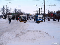 На Балковской выстроилась шеренга застрявших трамваев (ФОТО)