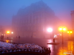Туманные краски Дерибасовской и Горсада (ФОТО)