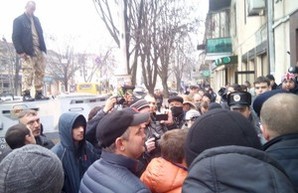 Штурм управления внутренней безопасности МВД в Одессе (ВИДЕОТРАНСЛЯЦИЯ завершена)