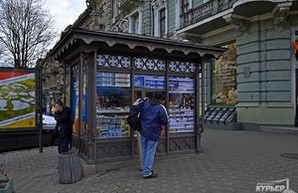 Торговых будок в Одессе становится больше, а денег от них для города - меньше