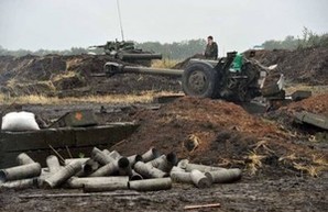За понедельник позиции украинских войск под Мариуполем атаковали шесть раз