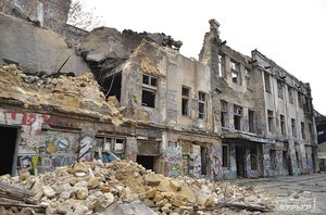В трущобах центра Одессы рухнул дом (ФОТО)