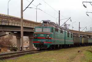 Взрывотехники ищут бомбу на железной дороге в Одесский порт