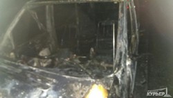 В Одессе взорвался микроавтобус (ФОТО)