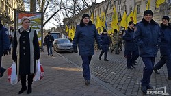 Одесская "Самооборона" прошла маршем в память Небесной Сотни (ФОТО)