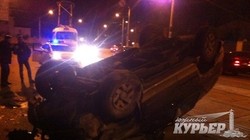 В Одессе внедорожник снес столб и два раза перевернулся (ФОТО, ВИДЕО)
