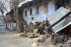 В Одессе на улице Пишоновской рухнул старый жилой дом (ФОТО)