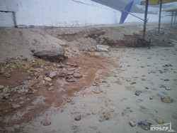 В Совиньоне под Одессой восстанавливают пляж (ФОТОРЕПОРТАЖ)