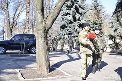 Одесситы в Доме офицеров простились с погибшими морскими спецназовцами (ФОТО)