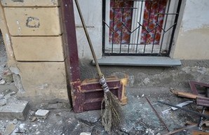 Последствия ночного взрыва в Одессе — офис «Правого сектора» цел (ФОТО)
