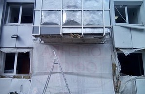 Теракт в Одессе повредил здание бизнес-центра: подрывник зафиксирован на видео (ФОТОРЕПОРТАЖ)