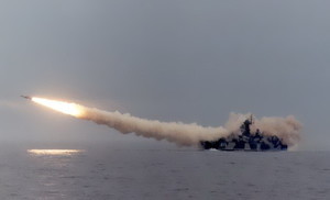 "Империя наносит ответный удар": учения российского Черноморского флота