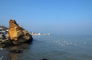 Весенняя морская феерия в Одессе (ФОТО)