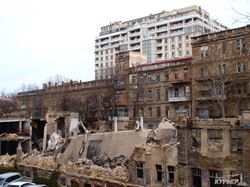 Руины в историческом центре Одессы никто не разбирает (ФОТО)