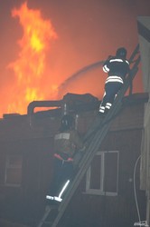 Сильные пожары уничтожили два одесских кафе (ФОТО, ВИДЕО)