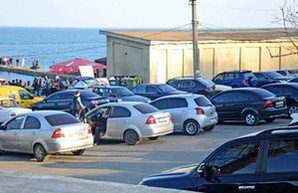Одесскому горсовету предлагают узаконить парковки на пляже