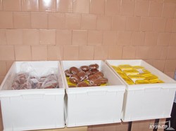 Во всех больницах Одессы пациентов таки начали кормить (ФОТО)