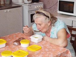 Во всех больницах Одессы пациентов таки начали кормить (ФОТО)