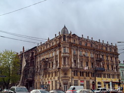 Дом Руссова в Одессе в очередной раз лишился прикрытия (ФОТО)