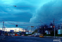Атмосферный фронт над Одессой (ФОТО)