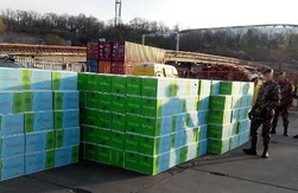 Пограничники накрыли в Одессе табачную контрабанду на 36 миллионов (ФОТО)