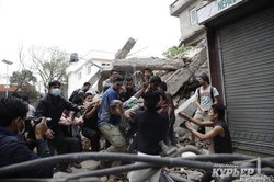 Землетрясение в Непале погубило несколько тысяч человек (ФОТО, ВИДЕО)
