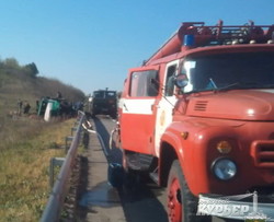 На трассе Киев - Одесса перевернулся военный бензовоз (ВИДЕО)