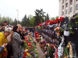 В Одессе на митинге кричали "Донбасс, мы с тобой" (ФОТОРЕПОРТАЖ)