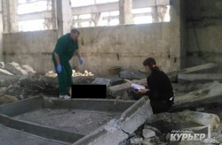 На заброшенном заводе под Одессой рухнула крыша: погиб человек (ФОТО)